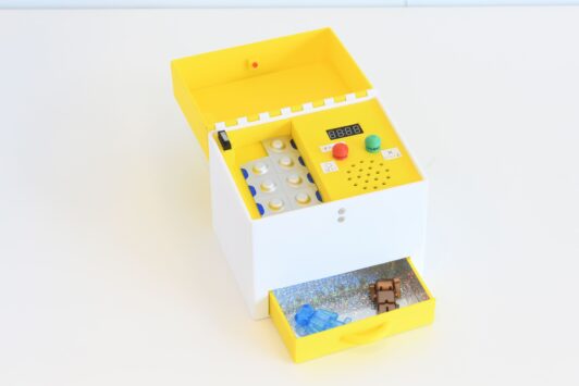 『子ども専用舌下免疫療法薬箱Ⅱ』遊び心を加えることで服薬を楽しくサポート
